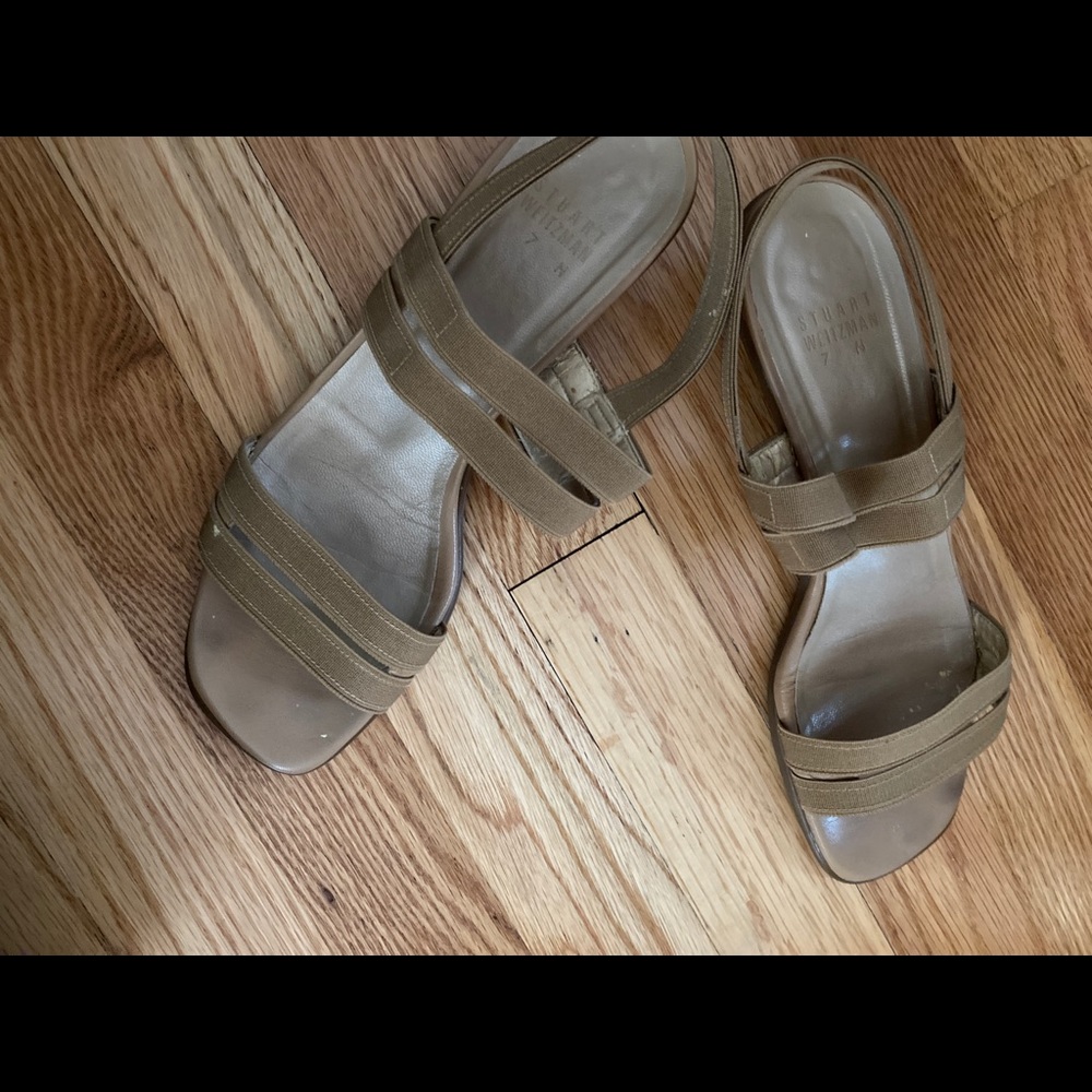 Great condition Malt elastic sandals